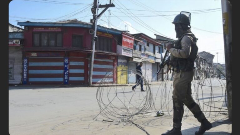 Grenade Attack at Srinagar’s J&K Sunday Market: AT least 6 Injured